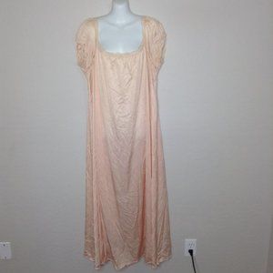 Vintage Womens Olga Full Length Night Gown Style 9629 Peach Pink Size Medium